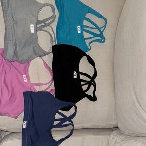 Fleo Isla sports bras